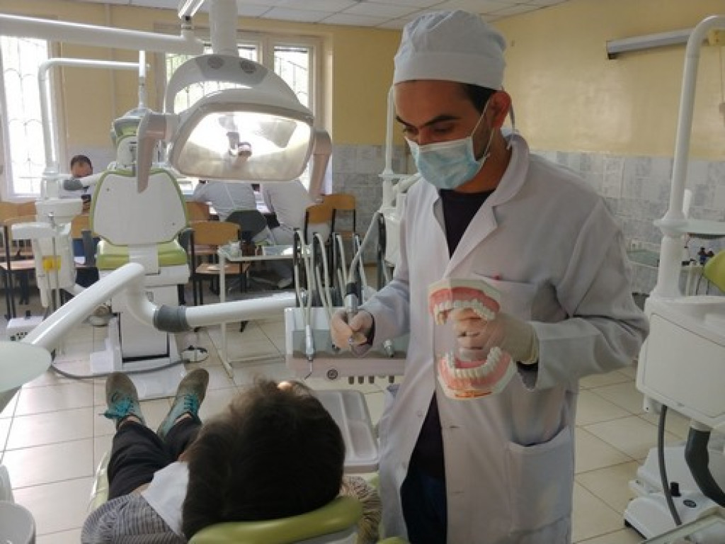 День здорових ясен під девізом: «здорові ясна – красива посмішка»