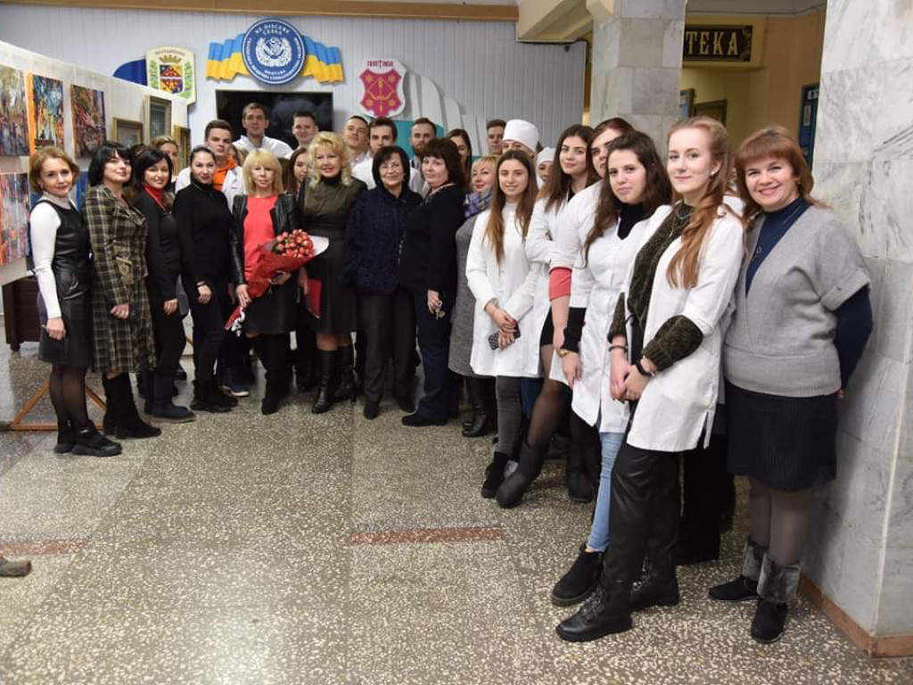 Виставка імпровізацій Людмили Шилкіної на тему міських пейзажів