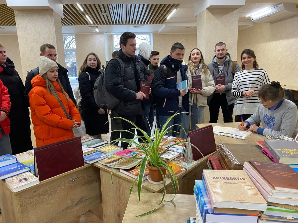 Міжнародний день дарування книги для бібліотеки